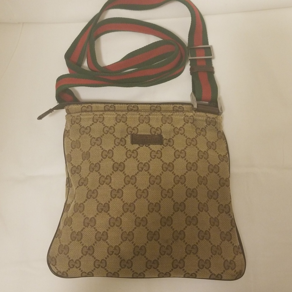 Gucci cross-body SOLD